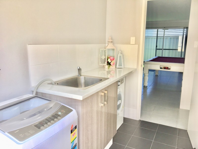 5 Dearwood Glade, Meadow Springs WA 6210