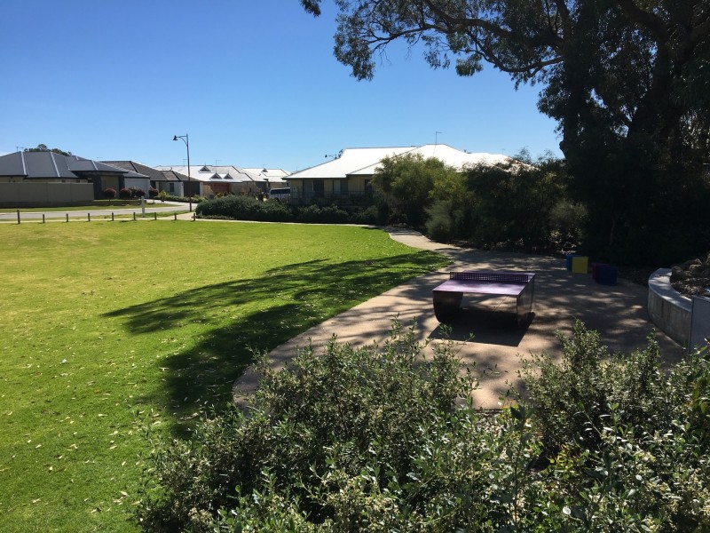 5 Dearwood Glade, Meadow Springs WA 6210