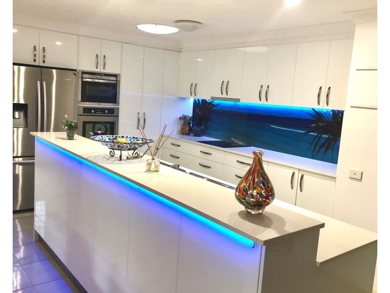 18 Litsea Crt, Reedy Creek QLD 4227