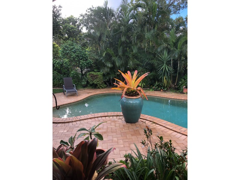 18 Litsea Crt, Reedy Creek QLD 4227