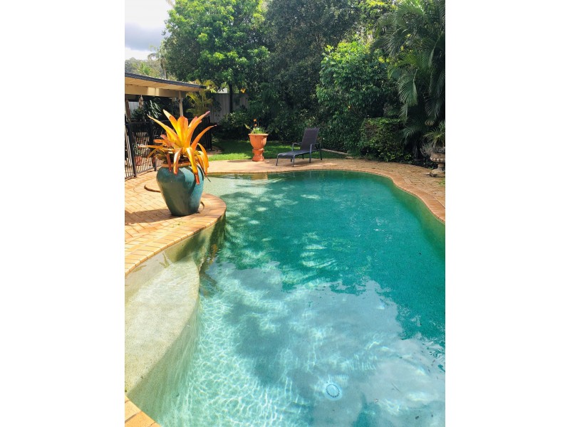 18 Litsea Crt, Reedy Creek QLD 4227
