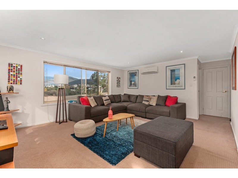 2/21 WAKEHURST ROAD, Austins Ferry TAS 7011