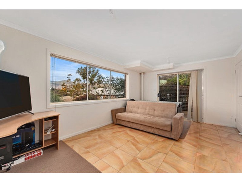 2/21 WAKEHURST ROAD, Austins Ferry TAS 7011