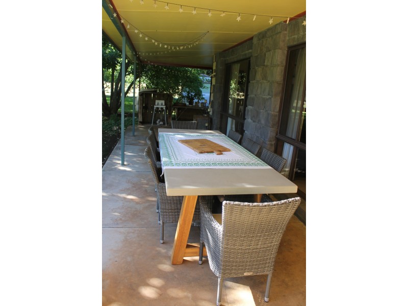 80 Bonds Road, Nariel Valley VIC 3707