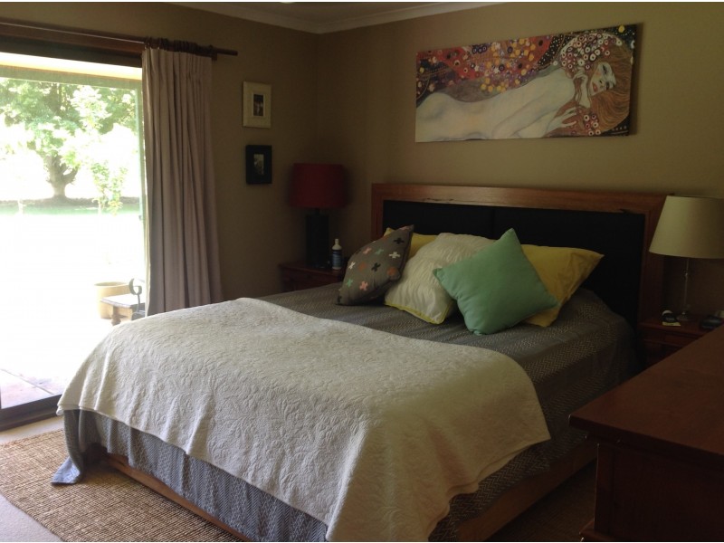 80 Bonds Road, Nariel Valley VIC 3707