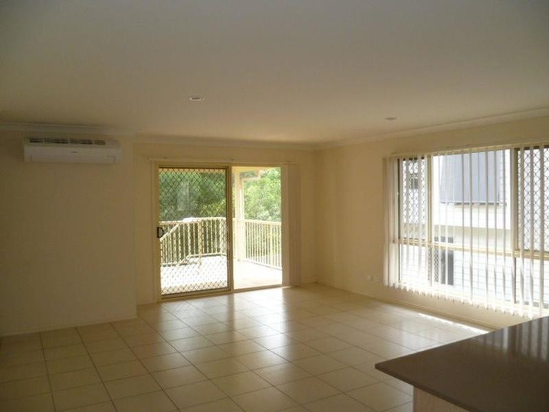 11 Heathwood Place, Collingwood Park QLD 4301