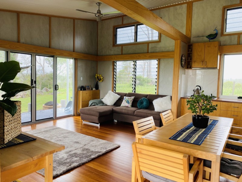 310 Rickards Road, Kolonga QLD 4671