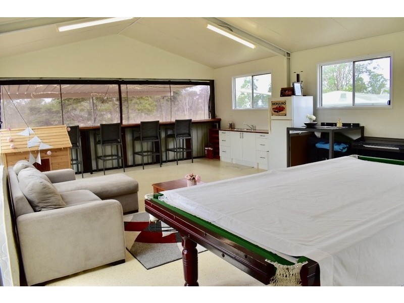 279 Ferguson Road, West Stowe QLD 4680