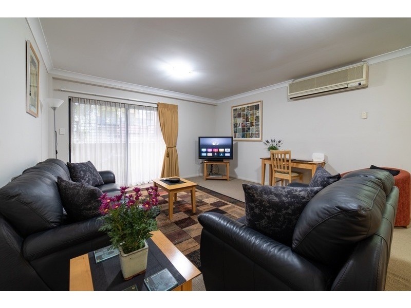 2/128 Mounts Bay Rd, Perth WA 6000