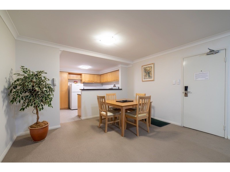 2/128 Mounts Bay Rd, Perth WA 6000