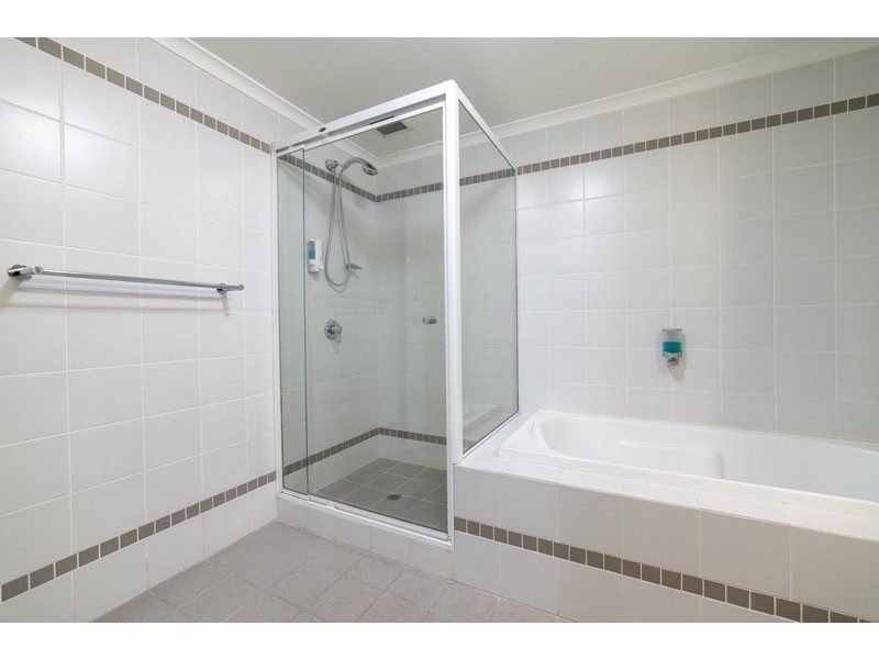 2/128 Mounts Bay Rd, Perth WA 6000