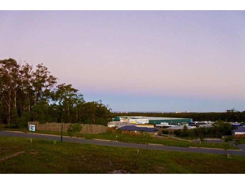 3 Sea Breeze Place, Little Mountain QLD 4551