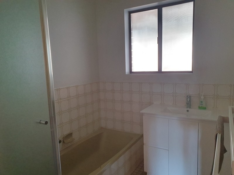 22 Jordan Ave, Happy Valley SA 5159