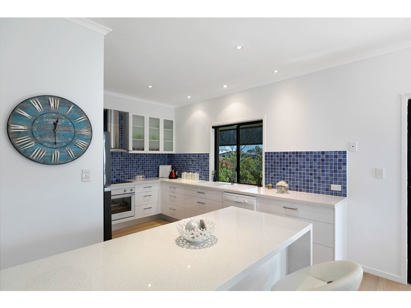 15 Lady Nelson Drive, Eli Waters QLD 4655