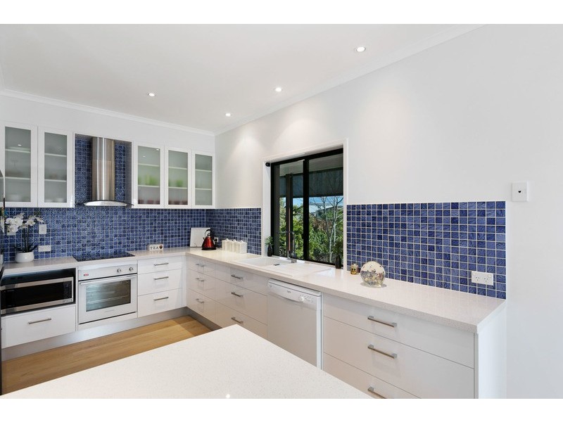 15 Lady Nelson Drive, Eli Waters QLD 4655