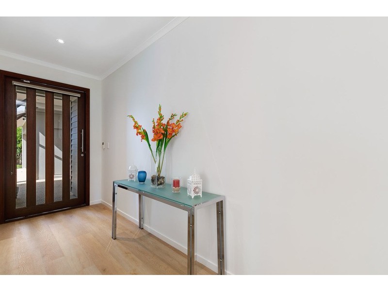 15 Lady Nelson Drive, Eli Waters QLD 4655