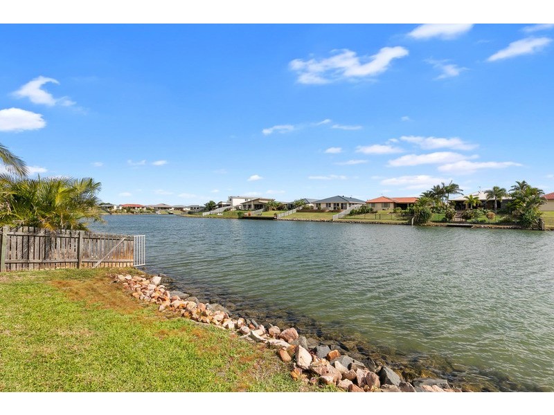 15 Lady Nelson Drive, Eli Waters QLD 4655