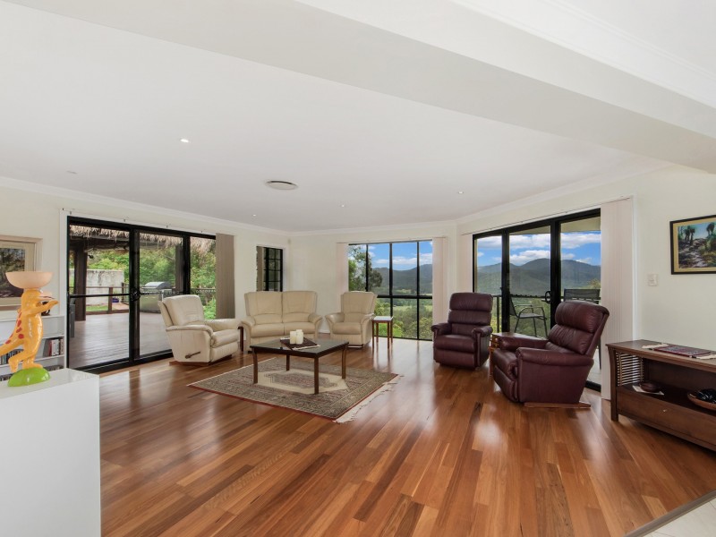 144 Strawberry Road, Mudgeeraba QLD 4213