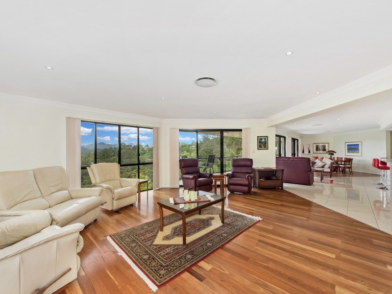 144 Strawberry Road, Mudgeeraba QLD 4213