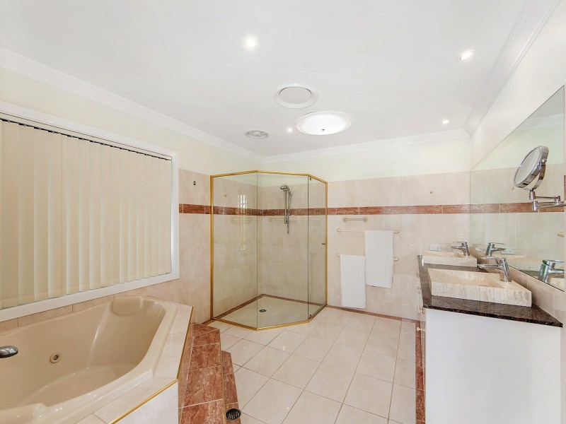 144 Strawberry Road, Mudgeeraba QLD 4213