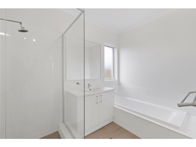 8B Eversley St, Balcatta WA 6021