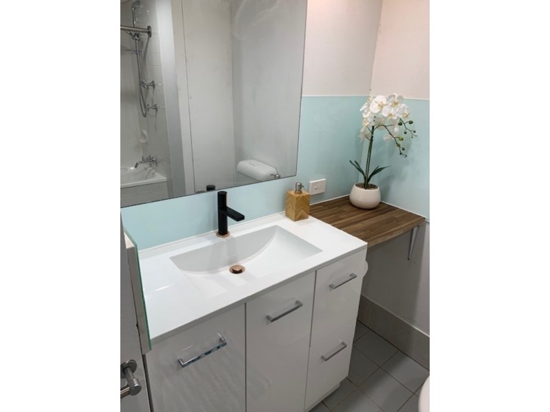 116/2 Barney Street, Southport QLD 4215