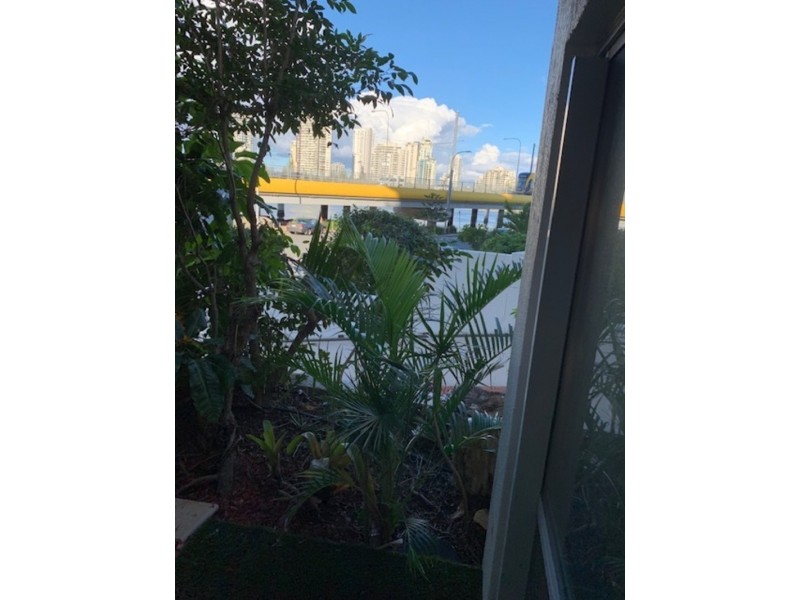 116/2 Barney Street, Southport QLD 4215