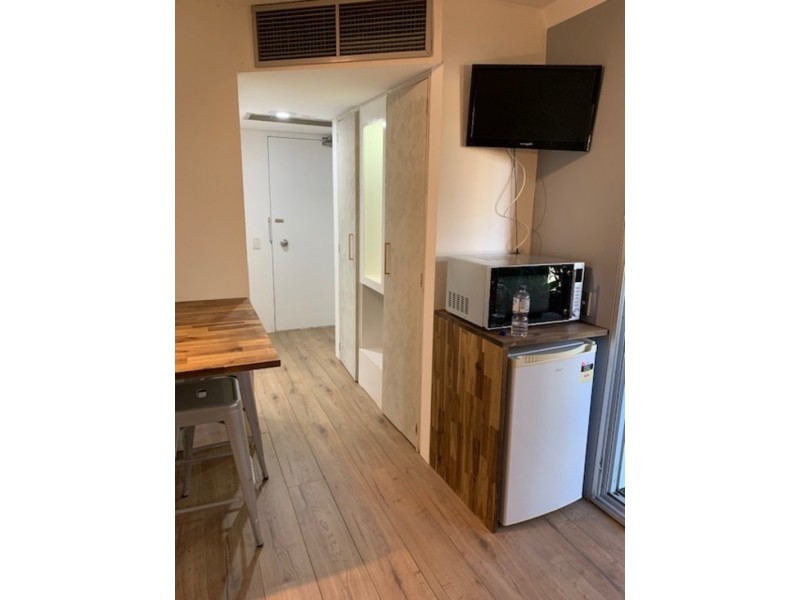 116/2 Barney Street, Southport QLD 4215