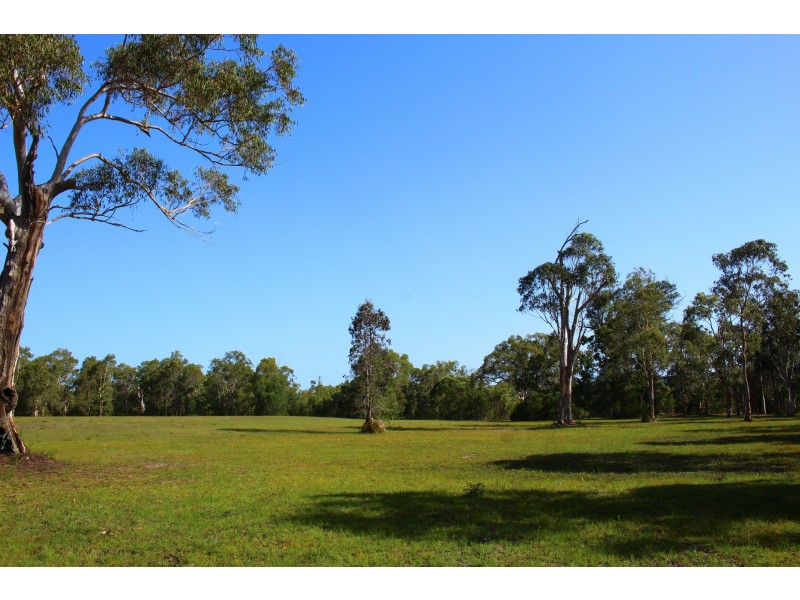 651 Lancaster Lane, Cooroibah QLD 4565