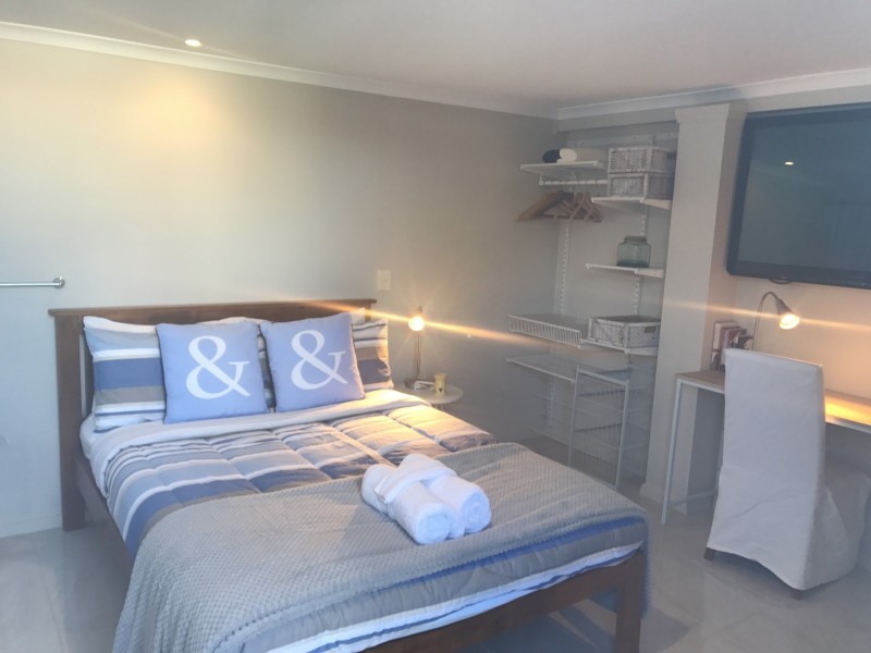 Broadbeach Waters QLD 4218