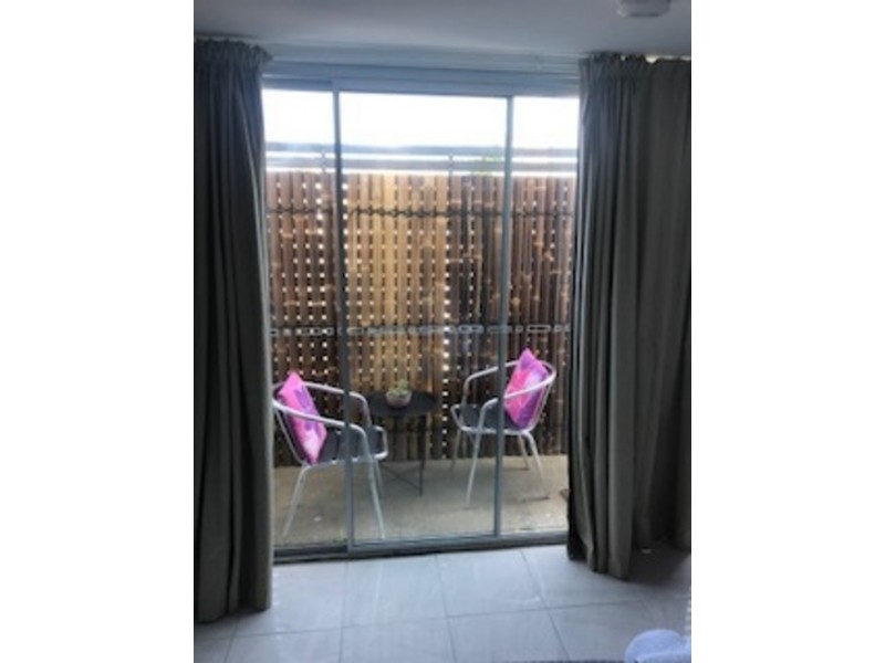 Broadbeach Waters QLD 4218
