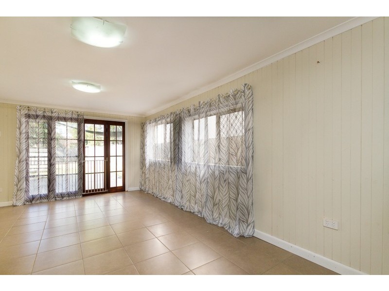 28 DONALD STREET, Woody Point QLD 4019