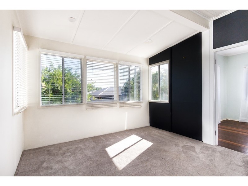 28 DONALD STREET, Woody Point QLD 4019