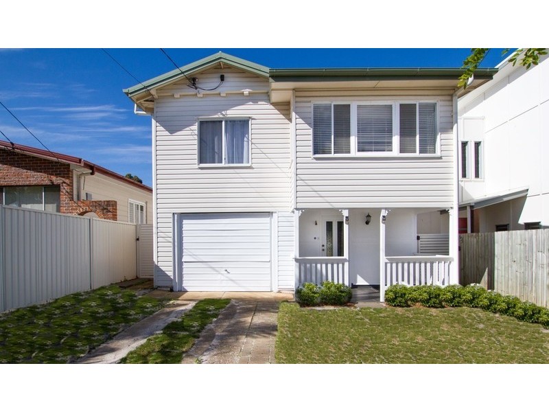 28 DONALD STREET, Woody Point QLD 4019