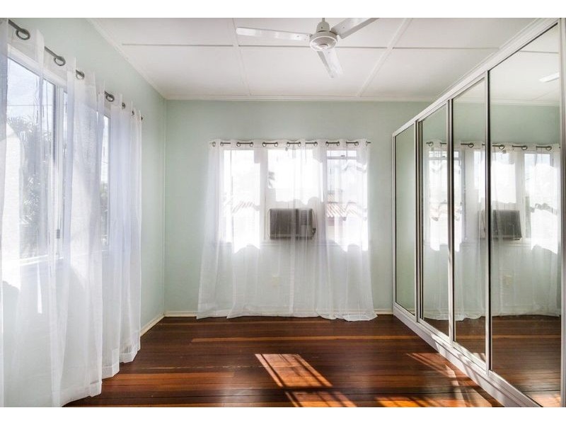 28 DONALD STREET, Woody Point QLD 4019