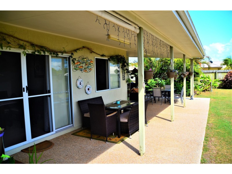 8 Boambillee Circuit, Cooloola Cove QLD 4580