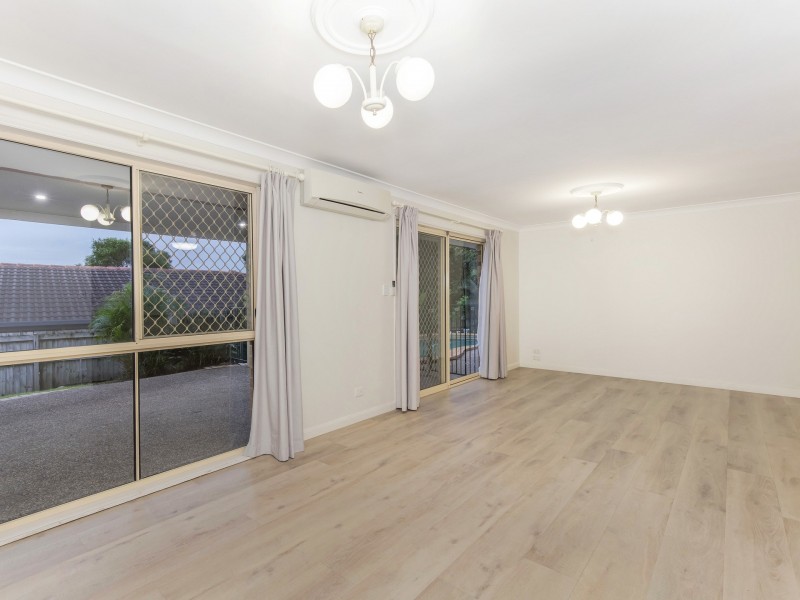 52 Inverness Way, Parkwood QLD 4214