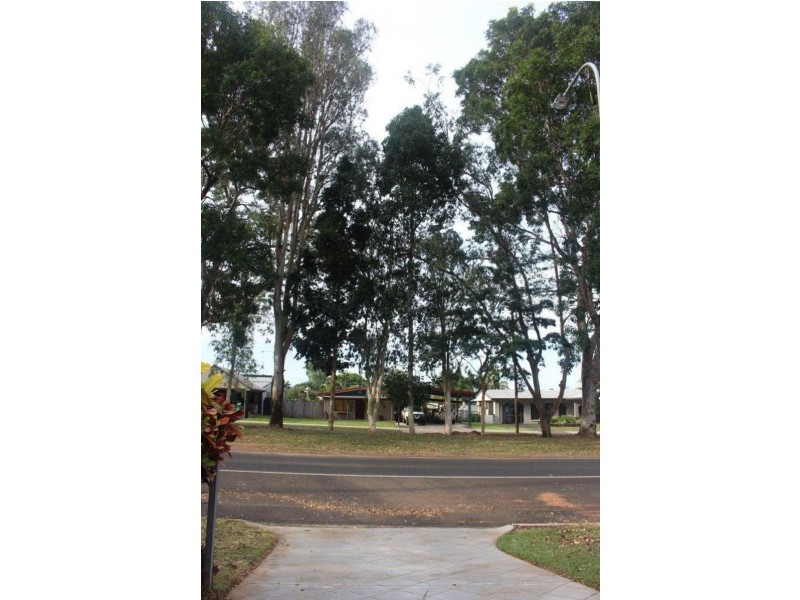 125 Anderson Rd, Bayview Heights QLD 4868