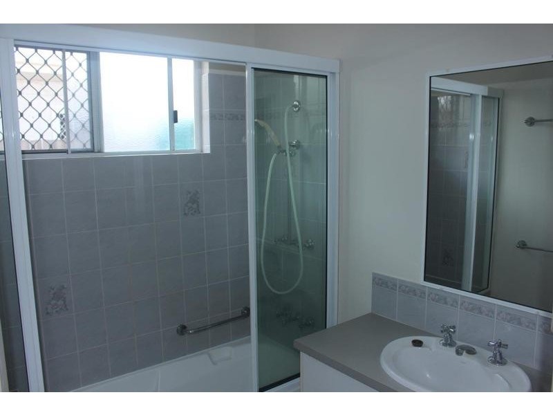 125 Anderson Rd, Bayview Heights QLD 4868