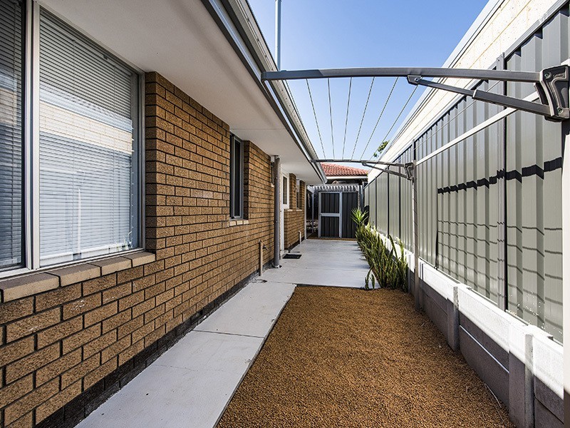 3B Nethercott Street, Huntingdale WA 6110