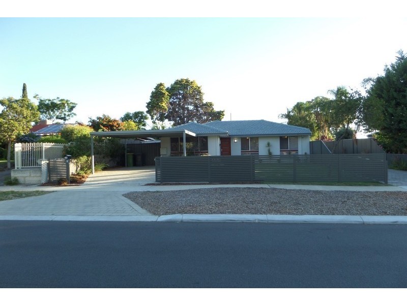 3B Nethercott Street, Huntingdale WA 6110