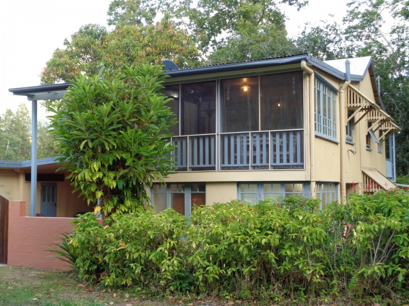 6209 Mackay-Eungella Road, Finch Hatton QLD 4756