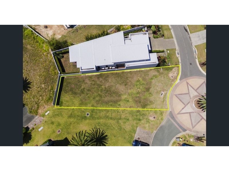 7832 PAVILIONS CLOSE, Hope Island QLD 4212