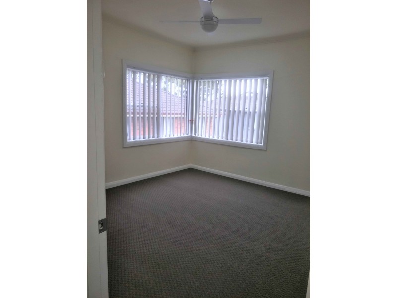 4 Prospect Road, Garden Suburb NSW 2289