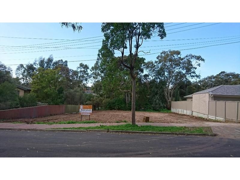 18 Clarence Drive, Athelstone SA 5076