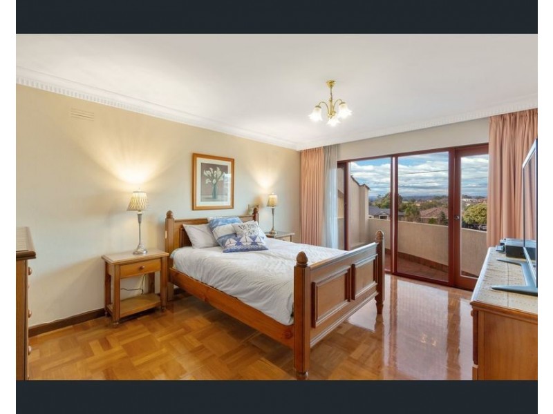 32 Summit Drive, Bulleen VIC 3105