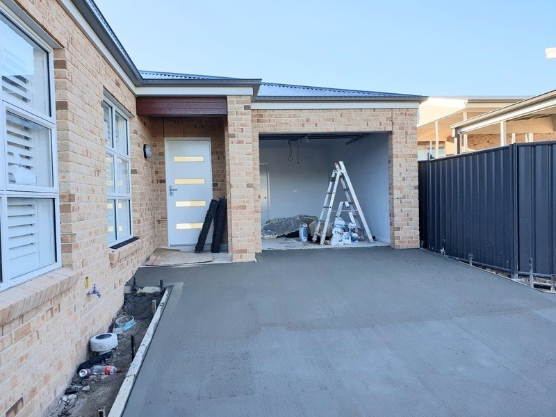 .27 William Maker Drive, Orange NSW 2800
