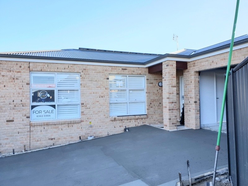 .27 William Maker Drive, Orange NSW 2800