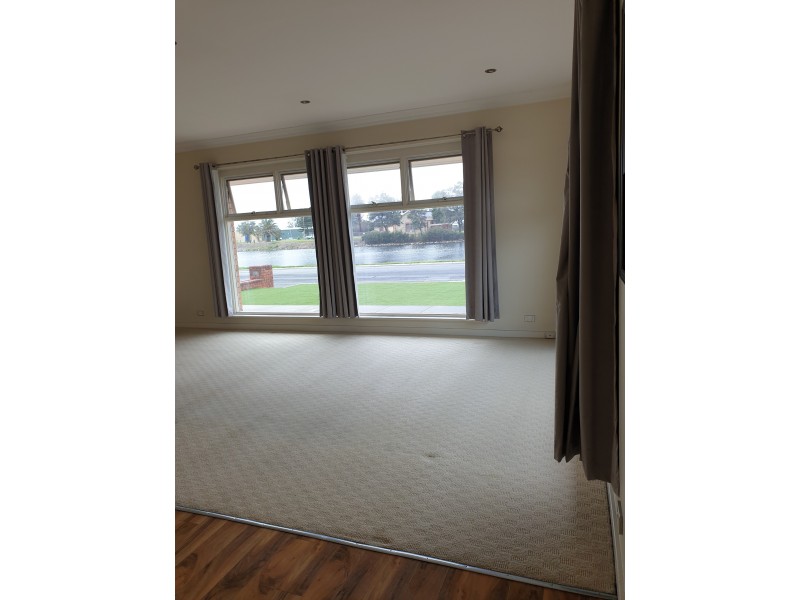 1/34 Patawalonga Frontage, Glenelg North SA 5045