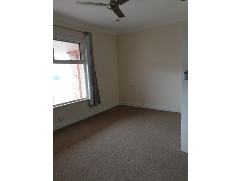 1/34 Patawalonga Frontage, Glenelg North SA 5045